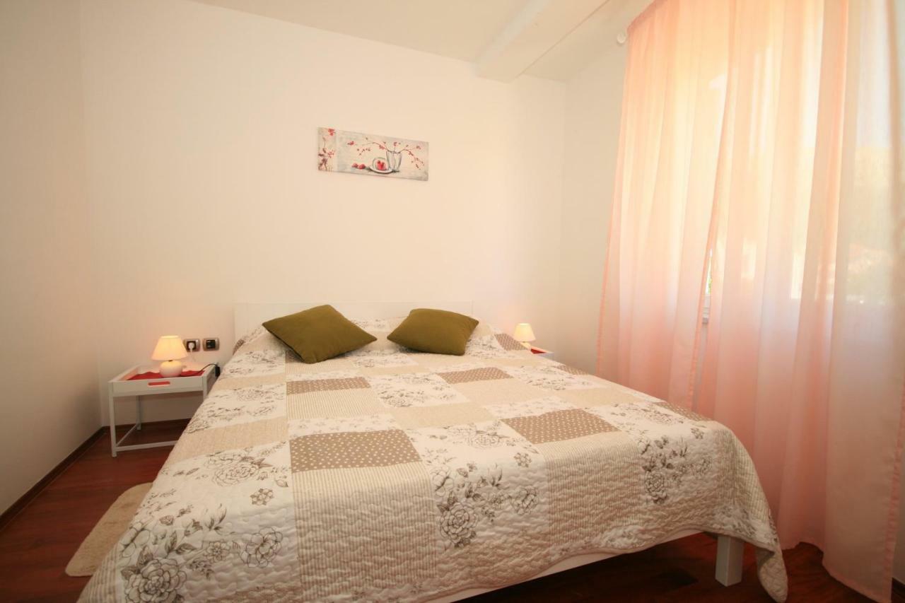 Apartment Mimoza 5, Baska, Krk 외부 사진